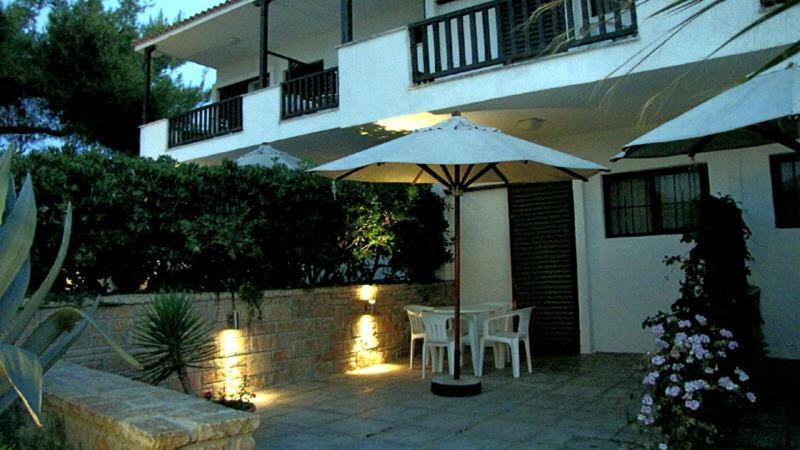 Villa Madeleine Tower View Nea Fokea Exterior photo