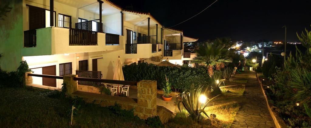 Villa Madeleine Tower View Nea Fokea Exterior photo