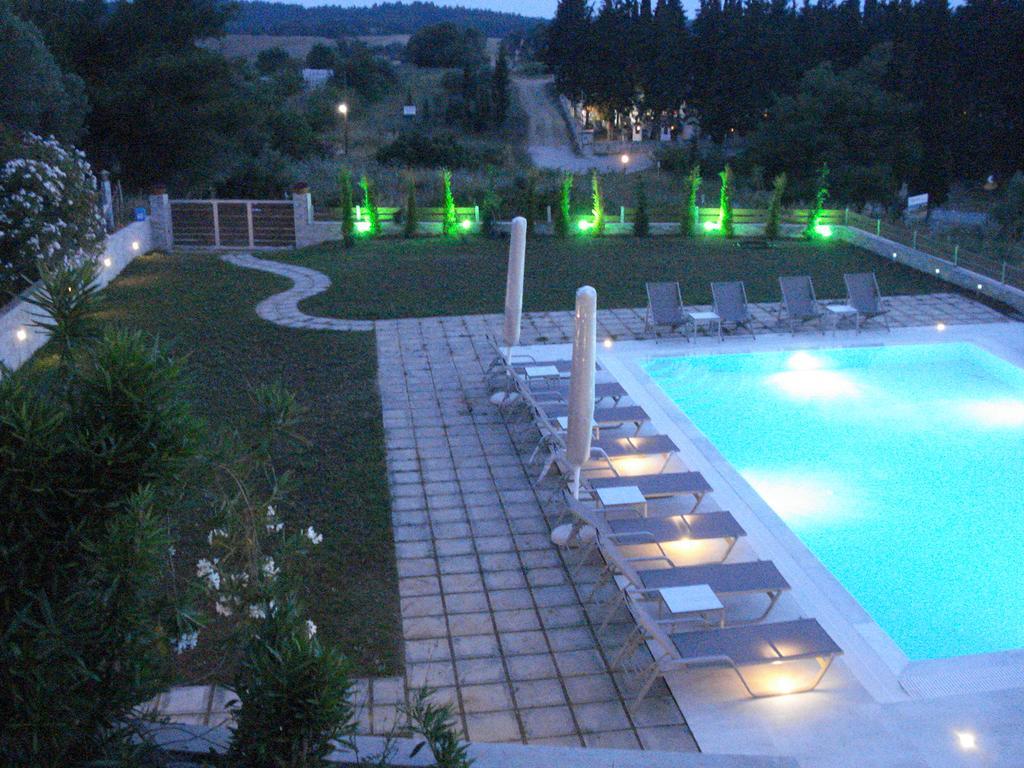 Villa Madeleine Tower View Nea Fokea Exterior photo